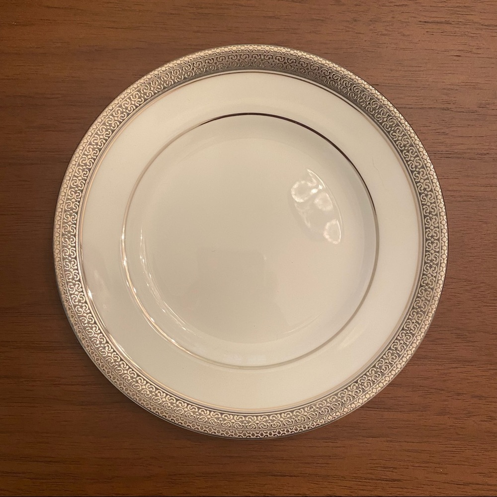 Waterford Newgrange Platinum 6” Bread & Butter Plate